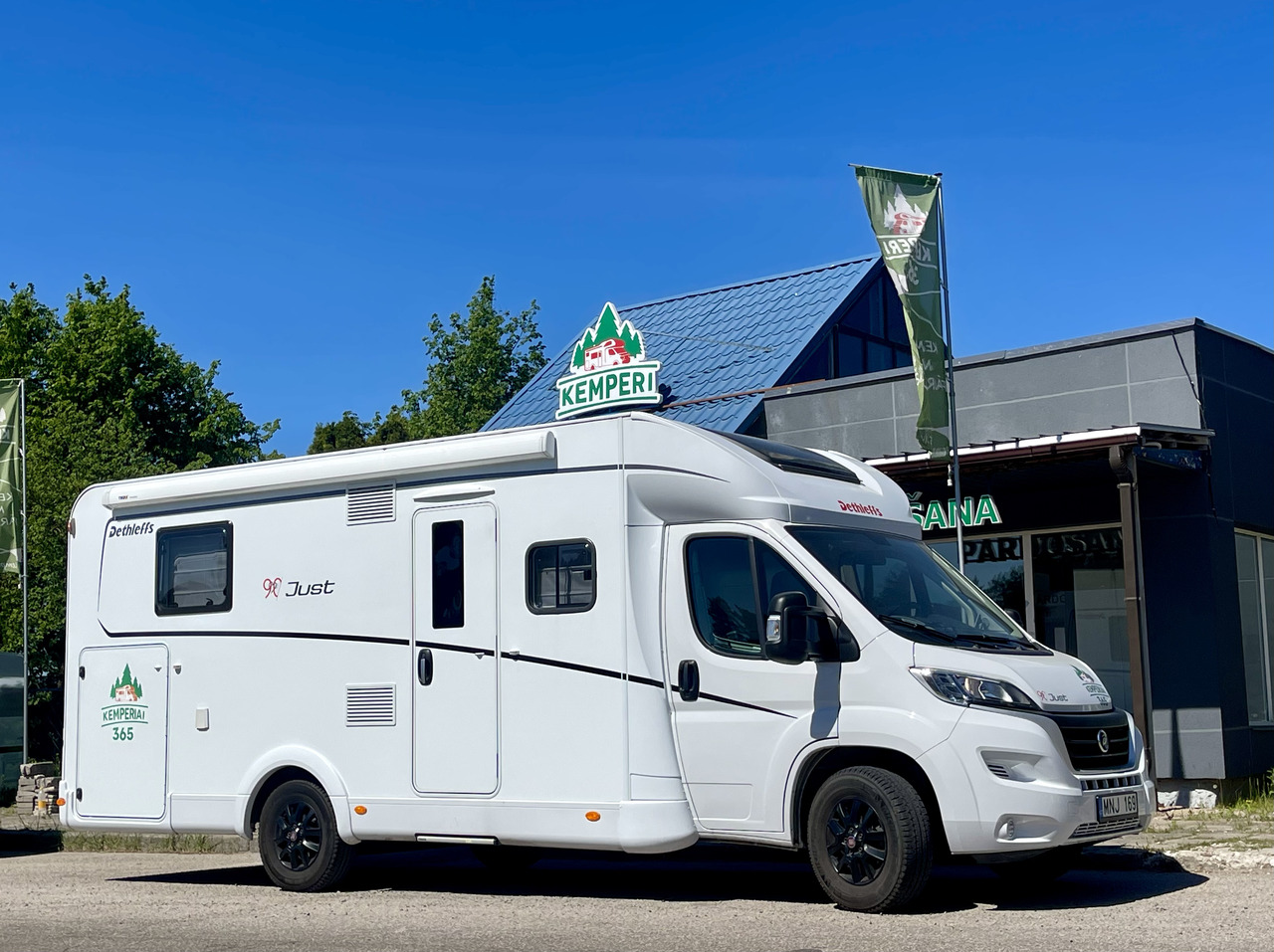 DETHLEFFS T7052 DBL - Autocaravana perfilada: foto 2 DETHLEFFS T7052 DBL - Autocaravana perfilada: foto 2