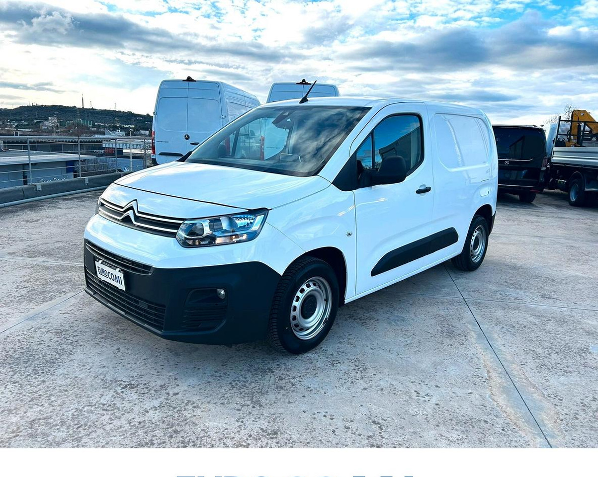 Citroen Berligno 1.6 HDi 100 cv 3 posti - Furgão compacto: foto 1 Citroen Berligno 1.6 HDi 100 cv 3 posti - Furgão compacto: foto 1
