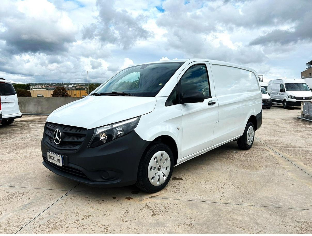 Mercedes Benz Vito 111 Furgone Long - Furgão: foto 1 Mercedes Benz Vito 111 Furgone Long - Furgão: foto 1