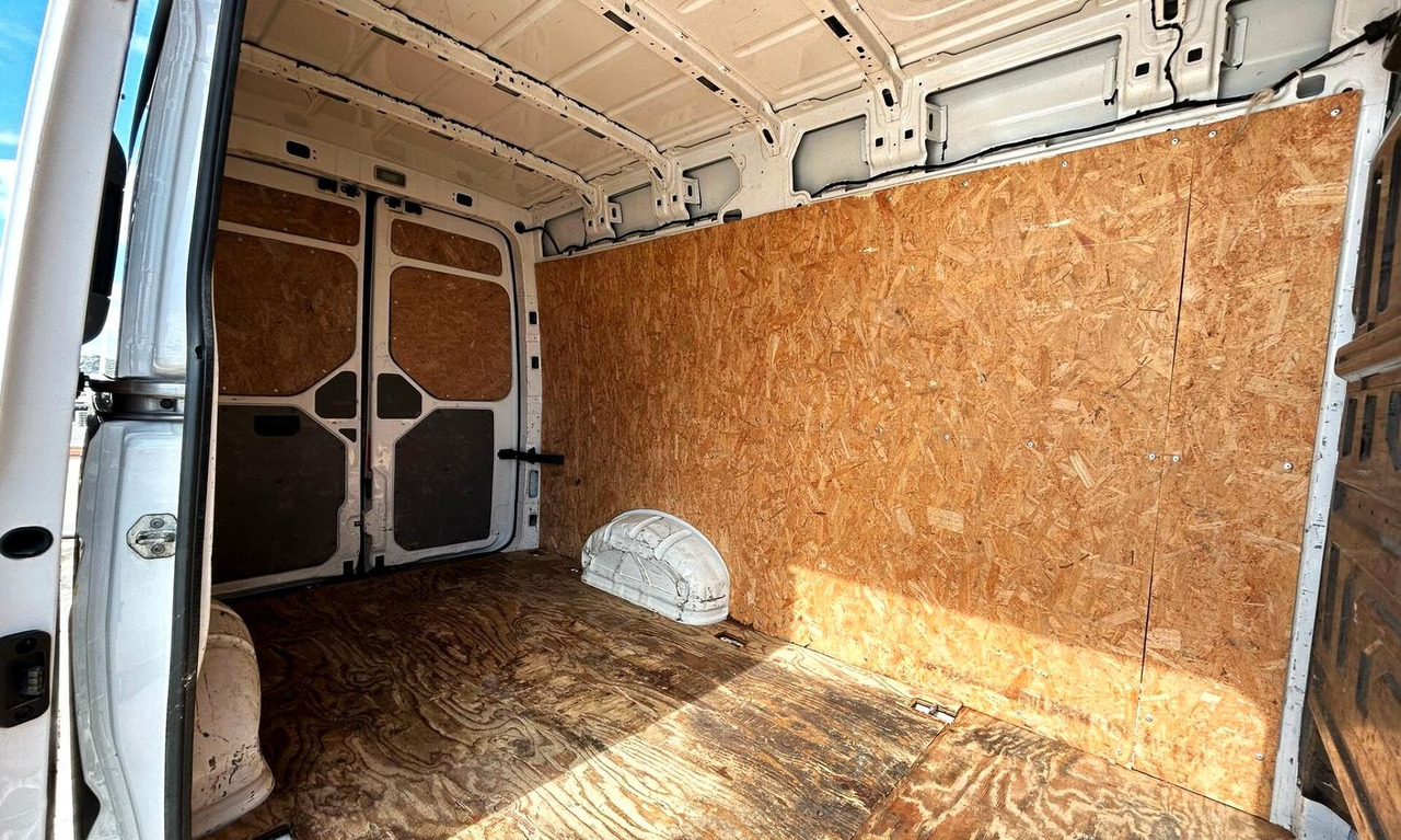 Furgão Volkswagen Crafter Furgone 2.0 Tdi 143 cv L2H2: foto 12