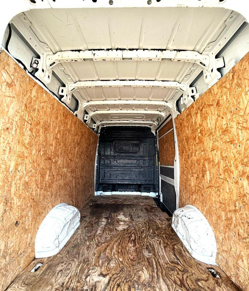 Furgão Volkswagen Crafter Furgone 2.0 Tdi 143 cv L2H2: foto 13