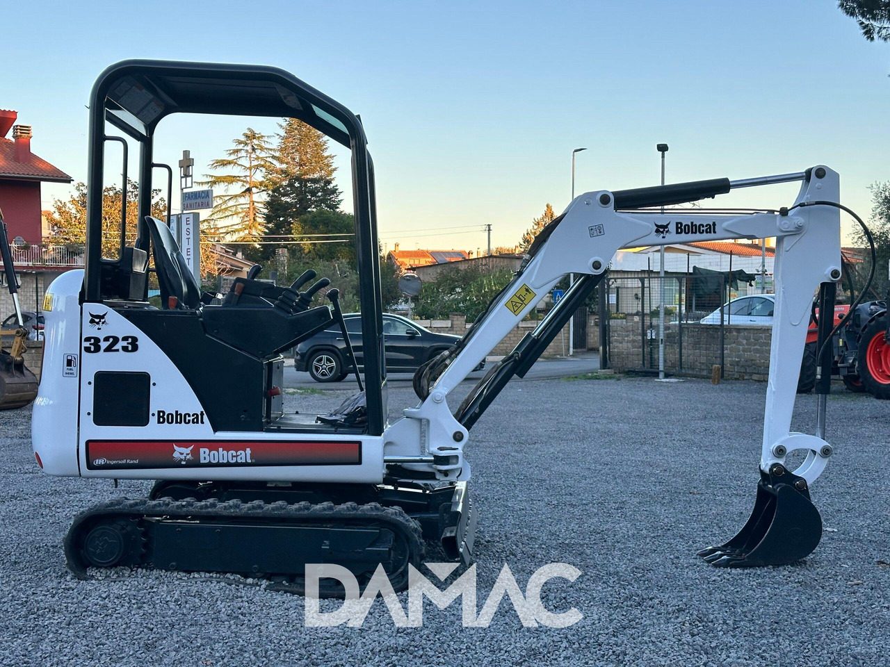 BOBCAT 323 - Mini escavadeira: foto 2 BOBCAT 323 - Mini escavadeira: foto 2