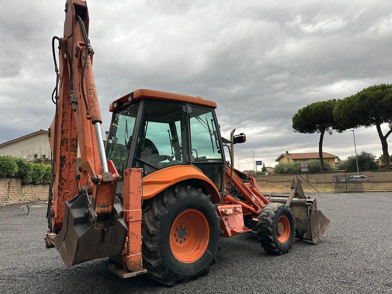 Fiat HITACHI FB100.4 - Retroescavadeira: foto 4 Fiat HITACHI FB100.4 - Retroescavadeira: foto 4