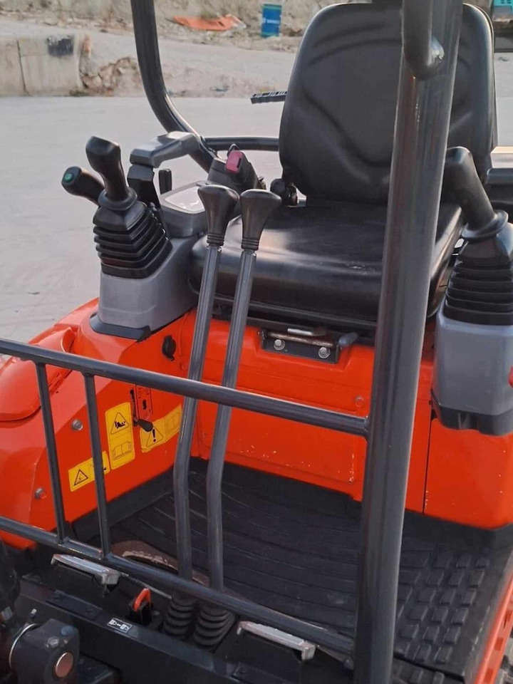 KUBOTA U17-3a - Mini escavadeira: foto 5 KUBOTA U17-3a - Mini escavadeira: foto 5