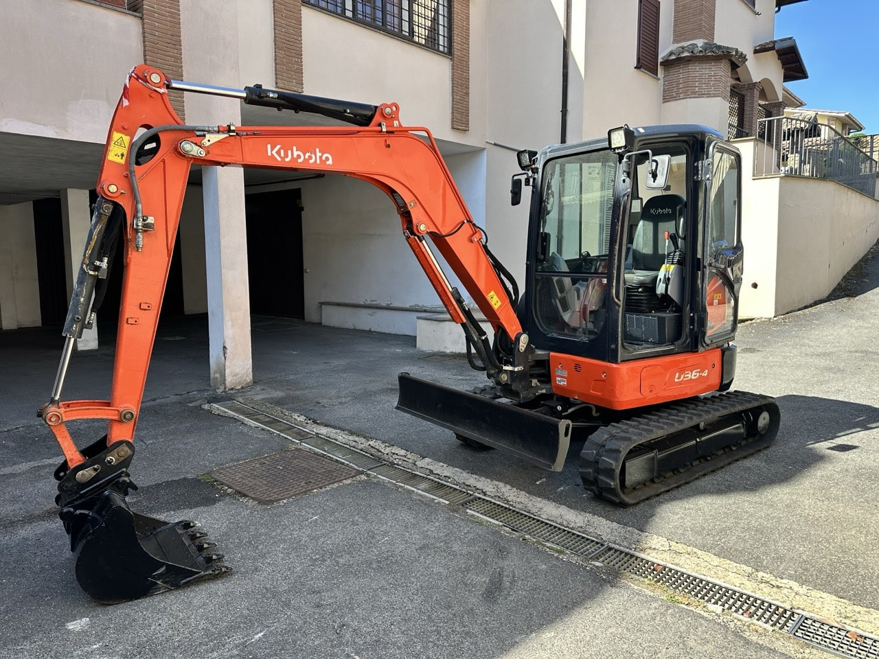 KUBOTA U36-4 - Mini escavadeira: foto 1 KUBOTA U36-4 - Mini escavadeira: foto 1