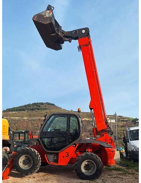 Manitou MVT1332SL - Empilhador telescópico: foto 2 Manitou MVT1332SL - Empilhador telescópico: foto 2
