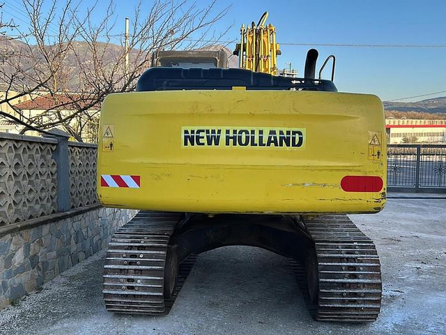 New Holland E245B - Escavadeira: foto 5 New Holland E245B - Escavadeira: foto 5