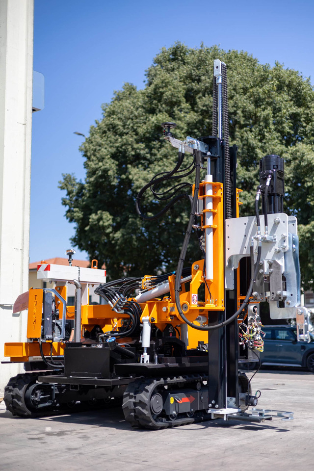 TURCHI 300F - Bate estaca: foto 3 TURCHI 300F - Bate estaca: foto 3