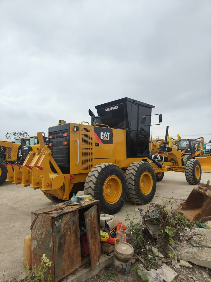 CATERPILLAR 140K - Motoniveladora: foto 5 CATERPILLAR 140K - Motoniveladora: foto 5