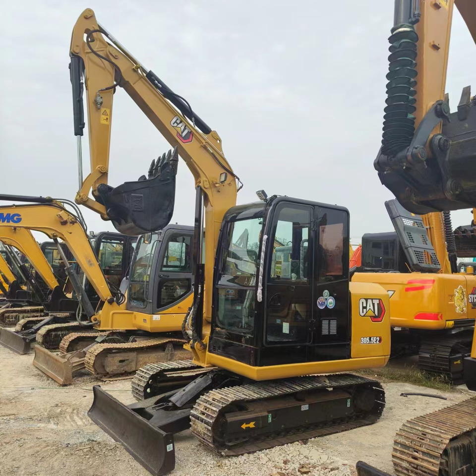CATERPILLAR 305.5E2 - Mini escavadeira: foto 1 CATERPILLAR 305.5E2 - Mini escavadeira: foto 1