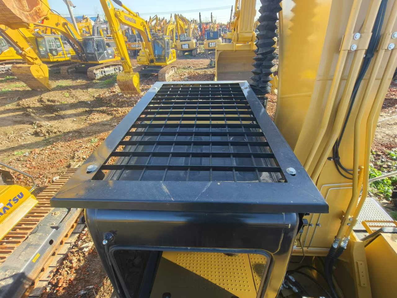 CATERPILLAR 330D - Escavadora de rastos: foto 4 CATERPILLAR 330D - Escavadora de rastos: foto 4