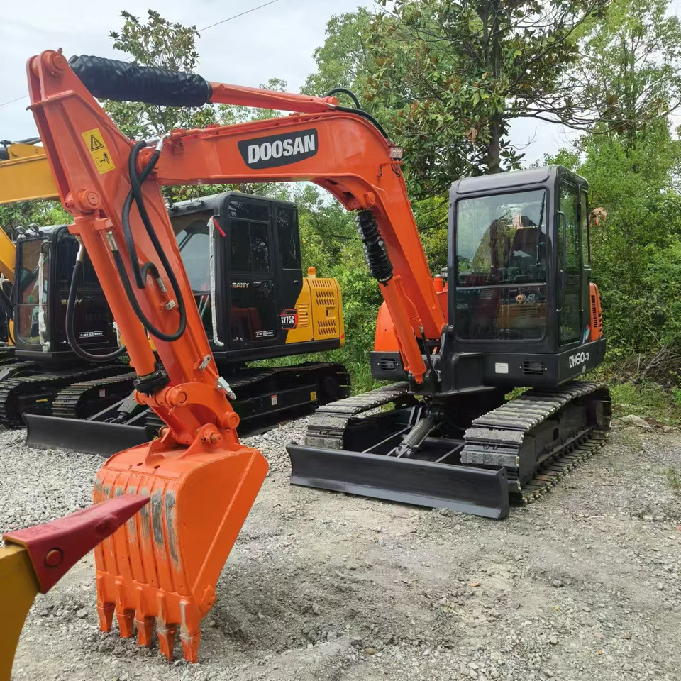 DOOSAN DH60 - Escavadora de rastos: foto 5 DOOSAN DH60 - Escavadora de rastos: foto 5