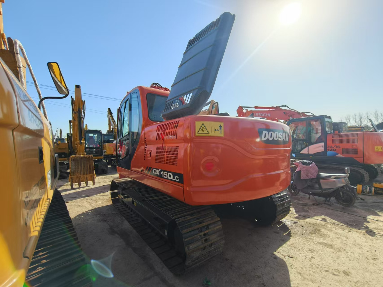 DOOSAN DX150 - Escavadeira: foto 5 DOOSAN DX150 - Escavadeira: foto 5
