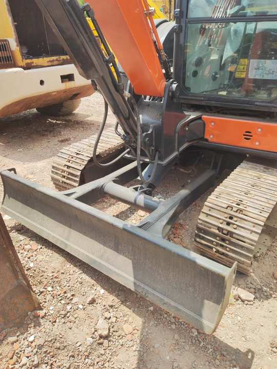 HITACHI ZX55USR - Mini escavadeira: foto 5 HITACHI ZX55USR - Mini escavadeira: foto 5