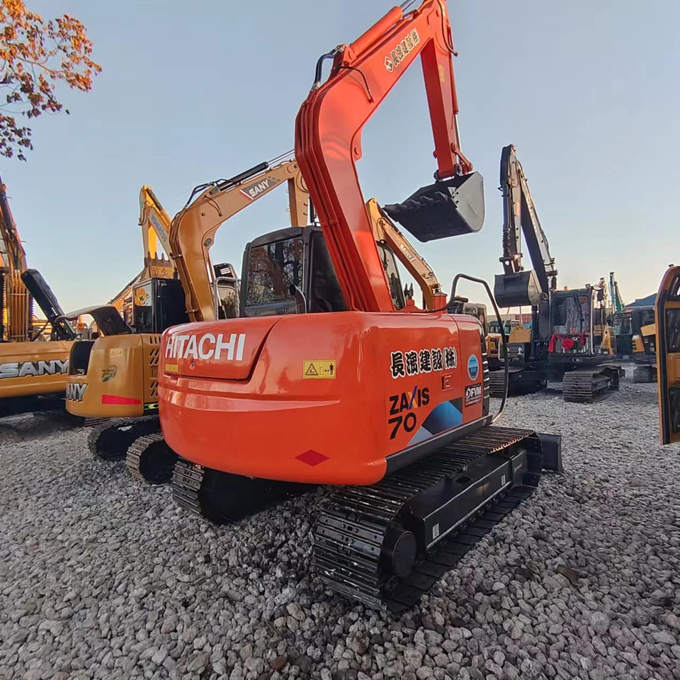 HITACHI ZX70 - Escavadora de rastos: foto 2 HITACHI ZX70 - Escavadora de rastos: foto 2