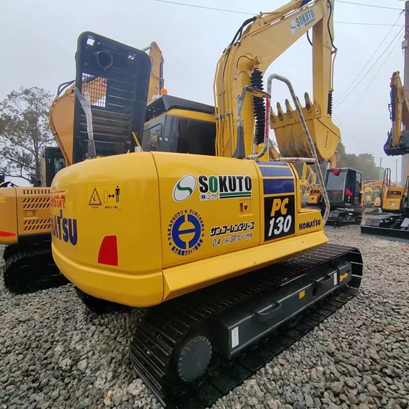 KOMATSU PC130 - Escavadora de rastos: foto 2 KOMATSU PC130 - Escavadora de rastos: foto 2