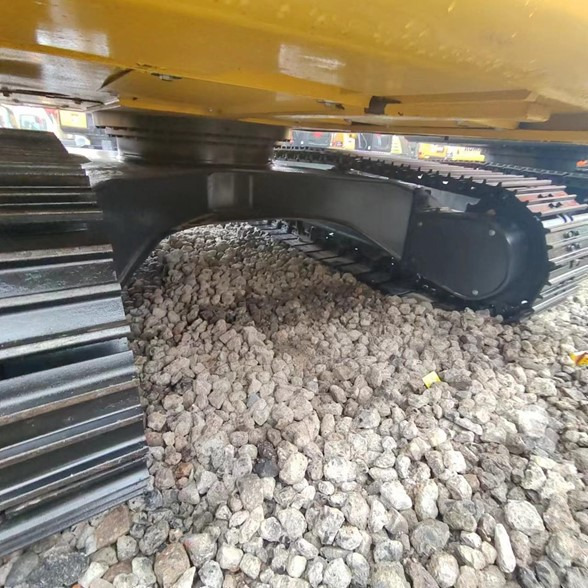 KOMATSU PC130 - Escavadora de rastos: foto 4 KOMATSU PC130 - Escavadora de rastos: foto 4