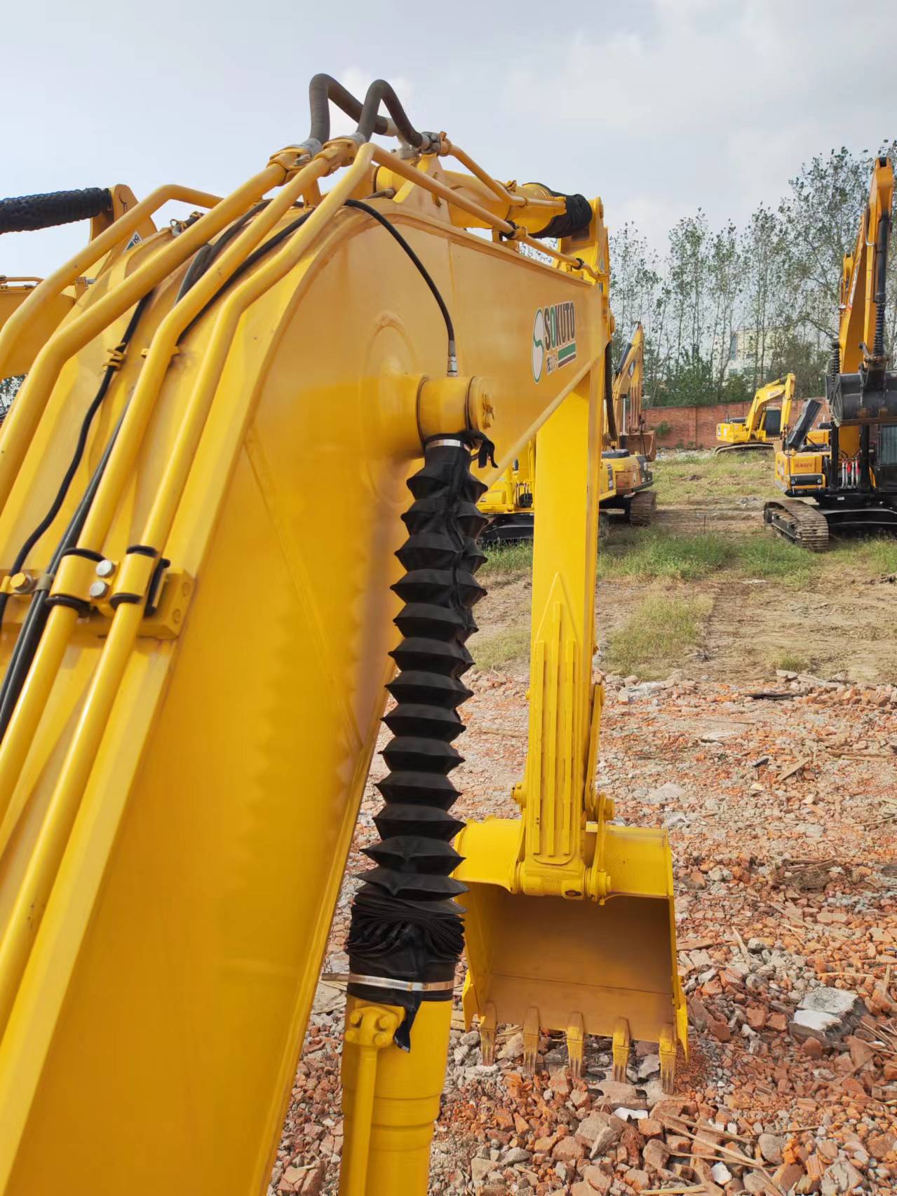 KOMATSU PC200 - Escavadora de rastos: foto 4 KOMATSU PC200 - Escavadora de rastos: foto 4