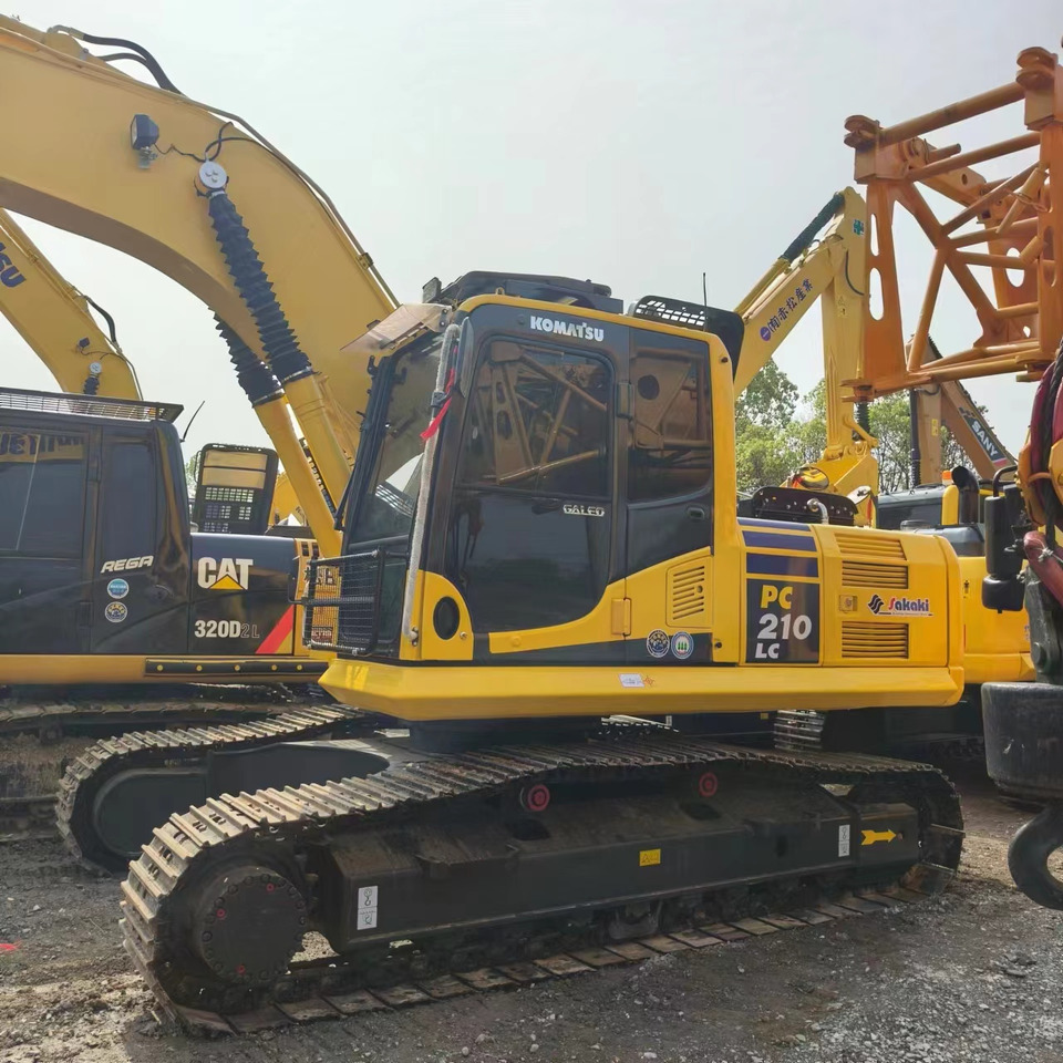 KOMATSU PC210-8 - Escavadora de rastos: foto 5 KOMATSU PC210-8 - Escavadora de rastos: foto 5