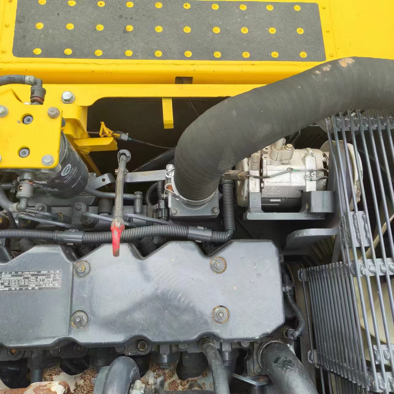 Escavadora de rastos KOMATSU PC240: foto 20