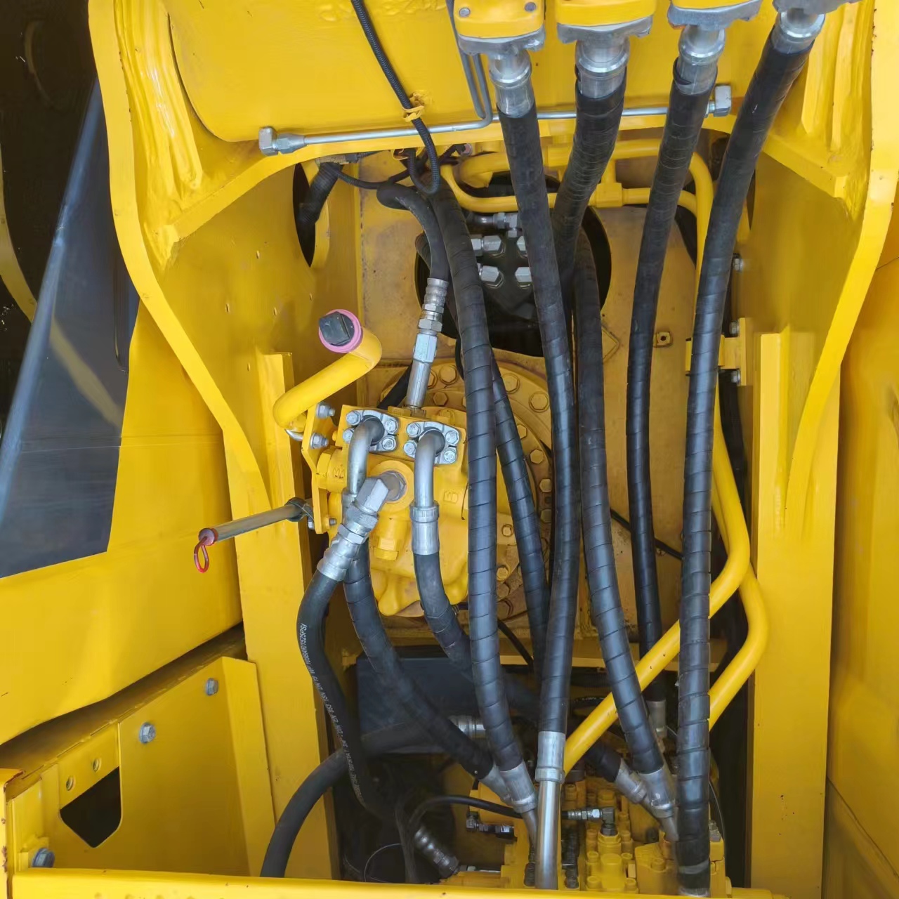 Escavadora de rastos KOMATSU PC240: foto 19