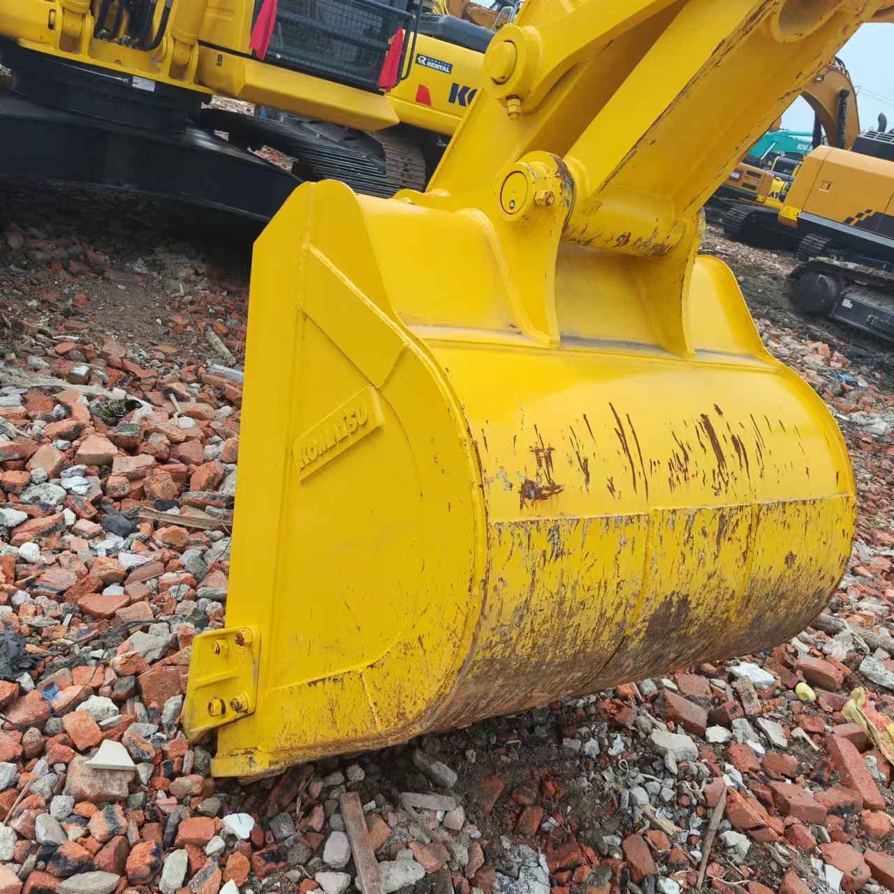 KOMATSU PC240 - Escavadora de rastos: foto 4 KOMATSU PC240 - Escavadora de rastos: foto 4