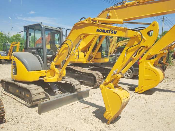 KOMATSU PC40 - Mini escavadeira: foto 1 KOMATSU PC40 - Mini escavadeira: foto 1