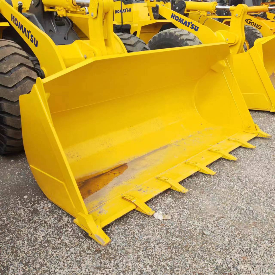 KOMATSU WA380 - Pá carregadora de rodas: foto 3 KOMATSU WA380 - Pá carregadora de rodas: foto 3