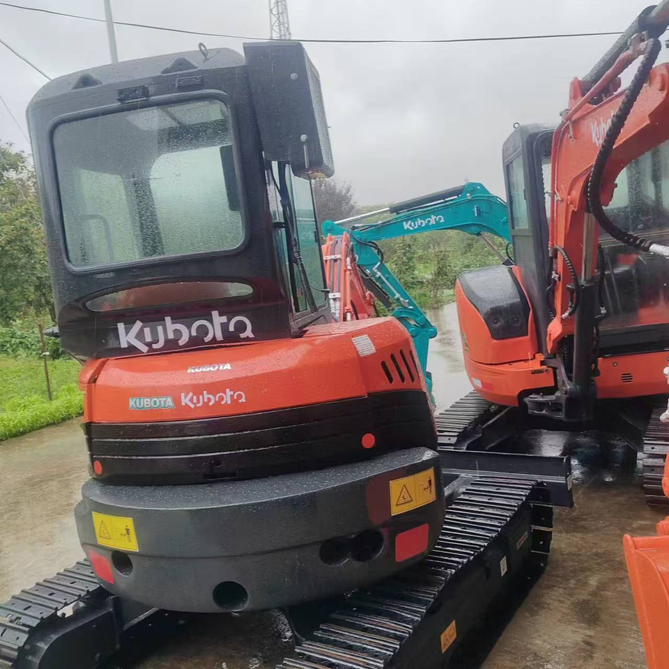KUBOTA U35 - Mini escavadeira: foto 1 KUBOTA U35 - Mini escavadeira: foto 1