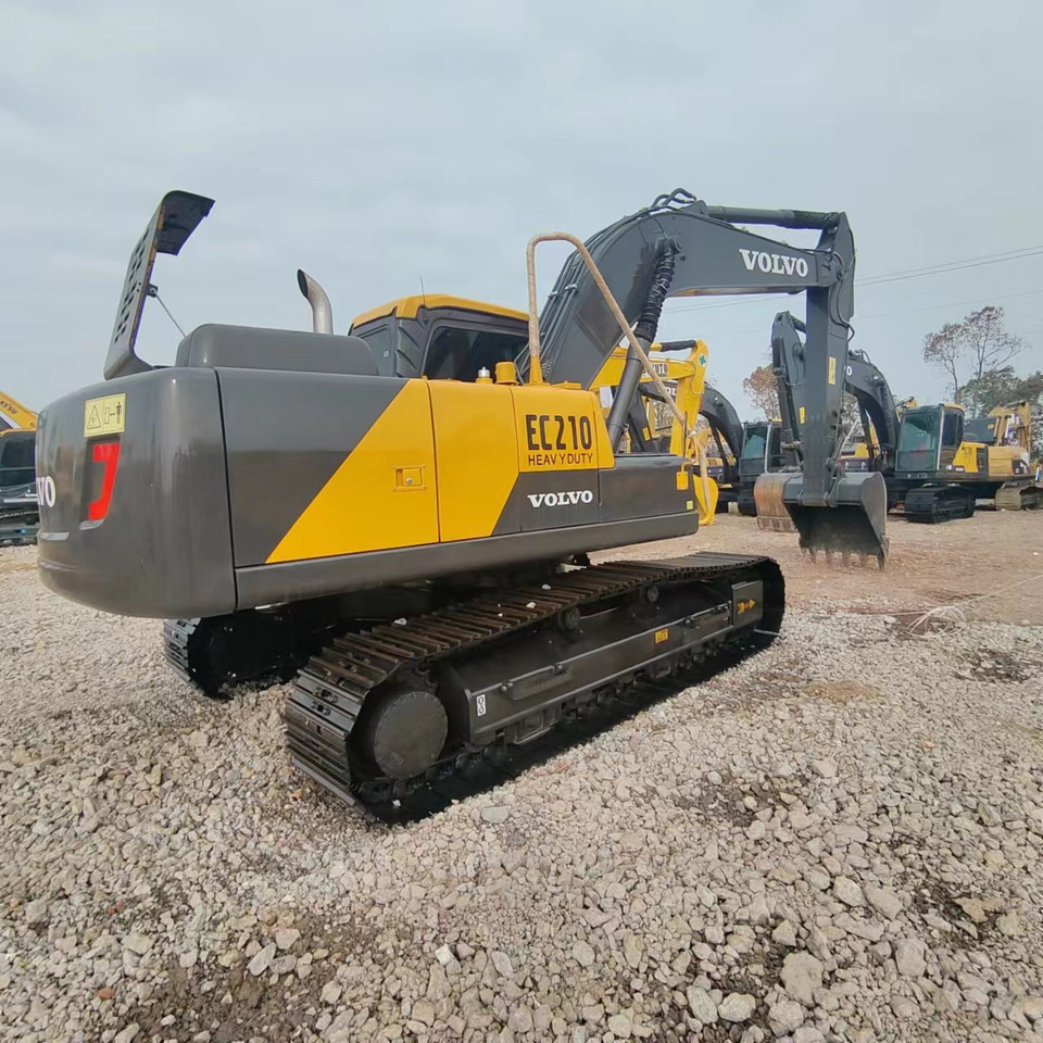 VOLVO EC210 - Escavadora de rastos: foto 1 VOLVO EC210 - Escavadora de rastos: foto 1