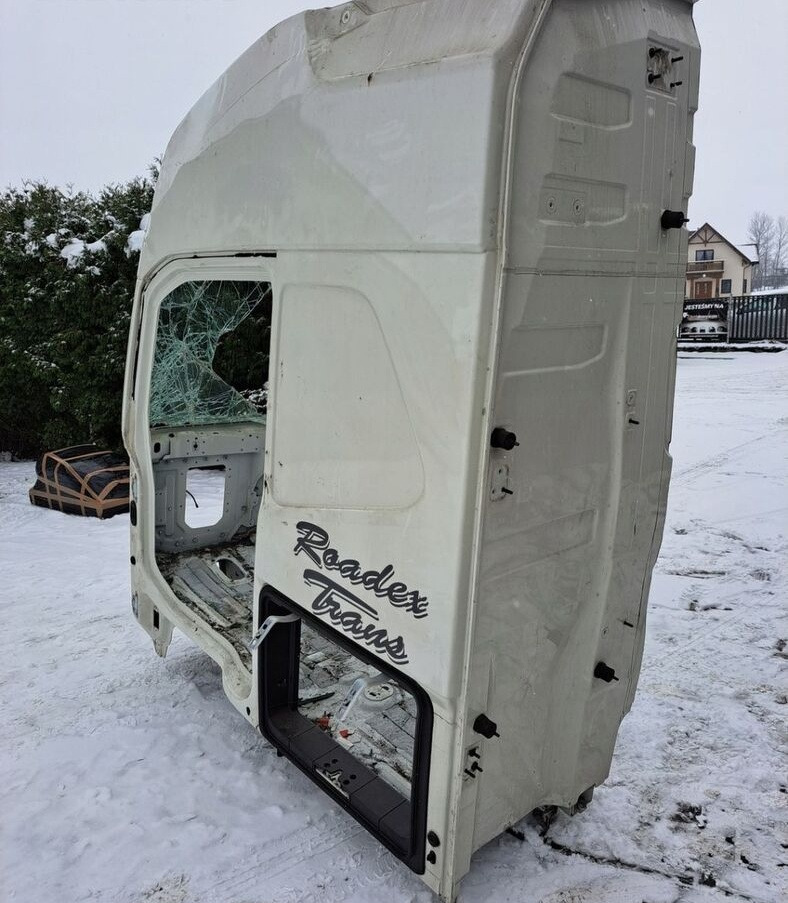 1111111 Volvo FH4 - Cabine por Camião: foto 1 1111111 Volvo FH4 - Cabine por Camião: foto 1