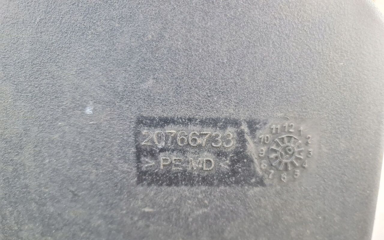 207667733 Volvo FL FE - Tanque para AdBlue por Camião: foto 3 207667733 Volvo FL FE - Tanque para AdBlue por Camião: foto 3