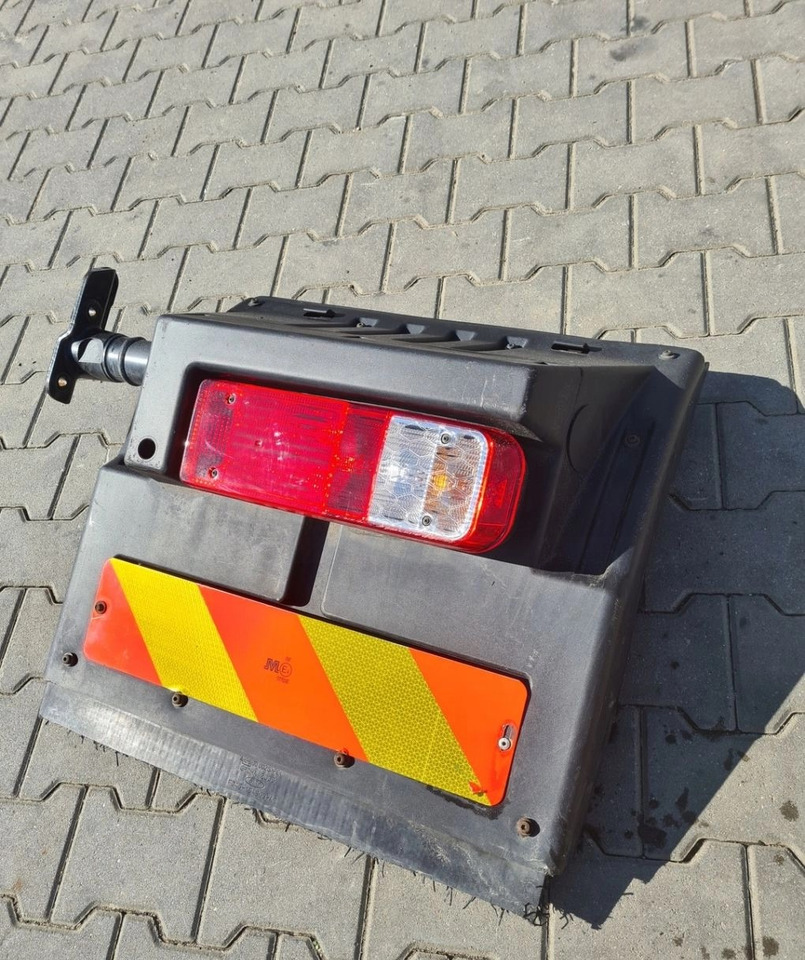 BŁOTNIK KOMPLETNY PRAWY TYŁ LAMPA CHLAPACZ MOCOWANIE FORD F-MAX CARGO - Para-lama: foto 2 BŁOTNIK KOMPLETNY PRAWY TYŁ LAMPA CHLAPACZ MOCOWANIE FORD F-MAX CARGO - Para-lama: foto 2