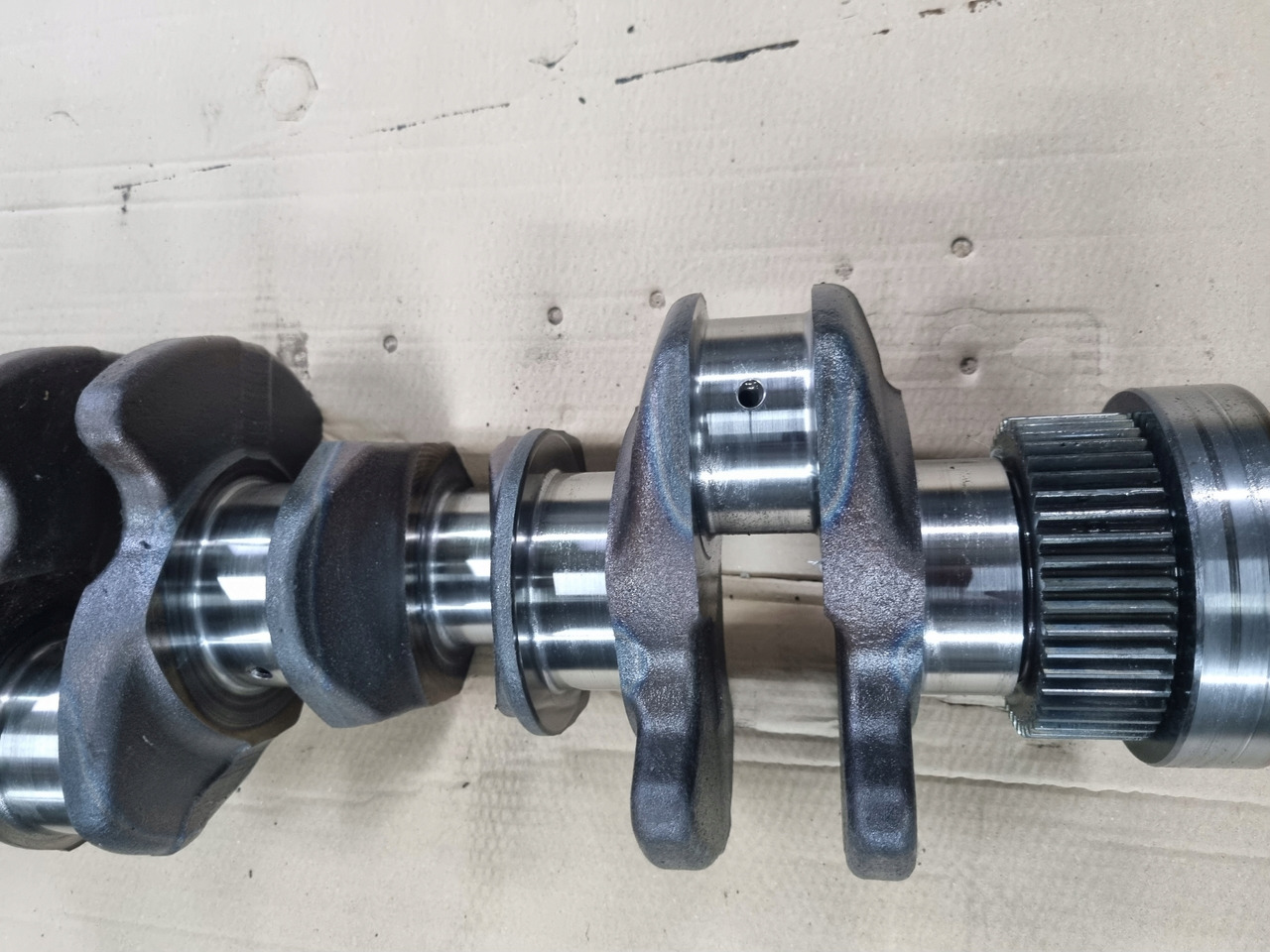 DEUTZ WAŁ KORBOWY VOLVO FL FE RENAULT MIDLUM PREMIUM DXI 7 D7F - Cambota por Camião: foto 2 DEUTZ WAŁ KORBOWY VOLVO FL FE RENAULT MIDLUM PREMIUM DXI 7 D7F - Cambota por Camião: foto 2