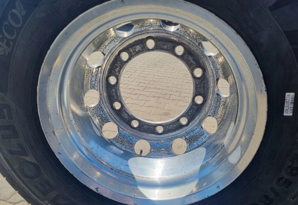 FELGI ALUMINIOWE ALCOA 22.5 X 9.00 -176 - Jante por Camião: foto 4 FELGI ALUMINIOWE ALCOA 22.5 X 9.00 -176 - Jante por Camião: foto 4