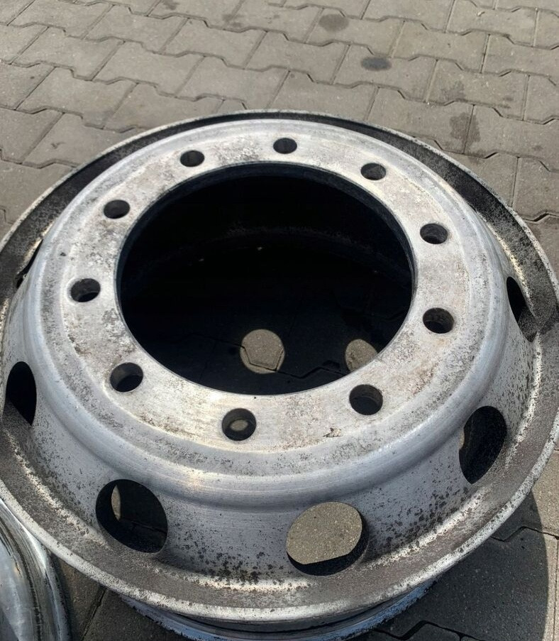 FELGI FELGA ALUMINIOWA ALCOA 22.5 X 9.00 - Jante por Camião: foto 2 FELGI FELGA ALUMINIOWA ALCOA 22.5 X 9.00 - Jante por Camião: foto 2