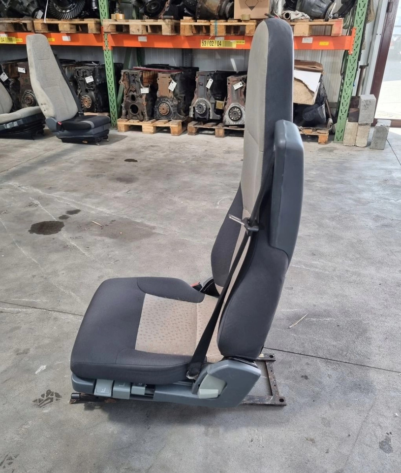 FOTEL LEWY SIEDZENIE KIEROWCY RENAULT MIDLUM PREMIUM DXI - Banco: foto 4 FOTEL LEWY SIEDZENIE KIEROWCY RENAULT MIDLUM PREMIUM DXI - Banco: foto 4