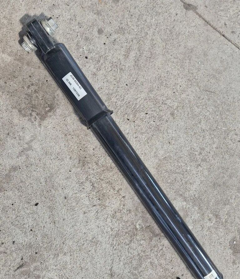 Ford F-MAX CARGO JC46-00354-AC Ford F-MAX CARGO - Cabine e interior por Camião: foto 1 Ford F-MAX CARGO JC46-00354-AC Ford F-MAX CARGO - Cabine e interior por Camião: foto 1