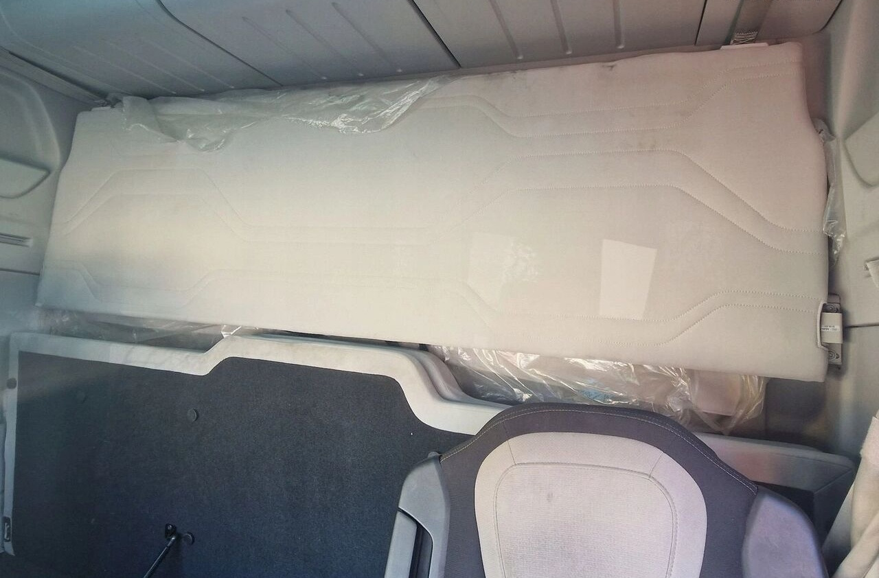 Ford F-MAX - Cabine e interior por Camião: foto 1 Ford F-MAX - Cabine e interior por Camião: foto 1