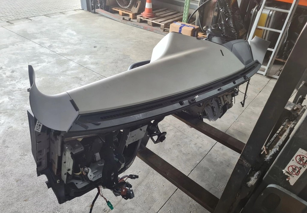 KONSOLA KOMPLETNA KOKPIT DESKA ROZDZIELCZA STELAŻ FORD F-MAX 500 TRUCKS - Painel de instrumentos: foto 4 KONSOLA KOMPLETNA KOKPIT DESKA ROZDZIELCZA STELAŻ FORD F-MAX 500 TRUCKS - Painel de instrumentos: foto 4
