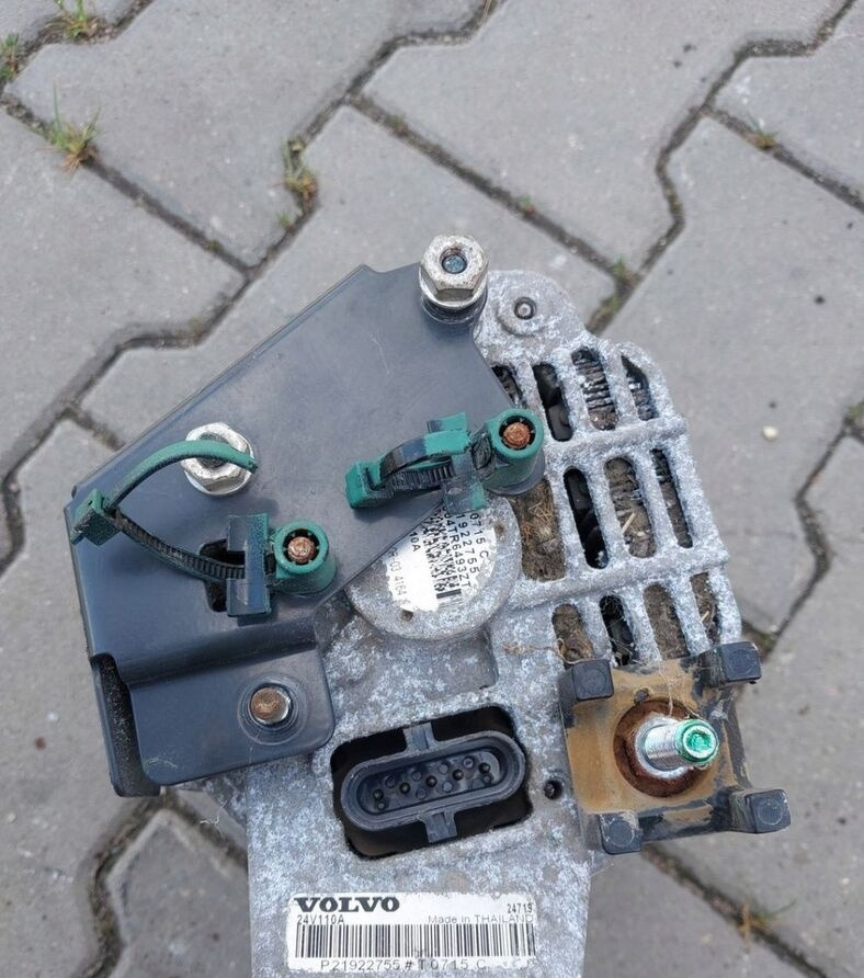 Mitsubishi ALTERNATOR VOLVO FL RENAULT GAMA D8K 110A EURO 6 21922755 - Alternador por Camião: foto 2 Mitsubishi ALTERNATOR VOLVO FL RENAULT GAMA D8K 110A EURO 6 21922755 - Alternador por Camião: foto 2