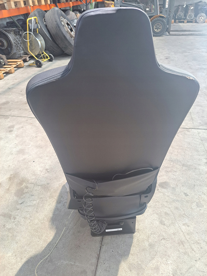 RENAULT FOTEL SIEDZENIE KIEROWCY RENAULT RANGE GAMA T C K - Banco por Camião: foto 5 RENAULT FOTEL SIEDZENIE KIEROWCY RENAULT RANGE GAMA T C K - Banco por Camião: foto 5