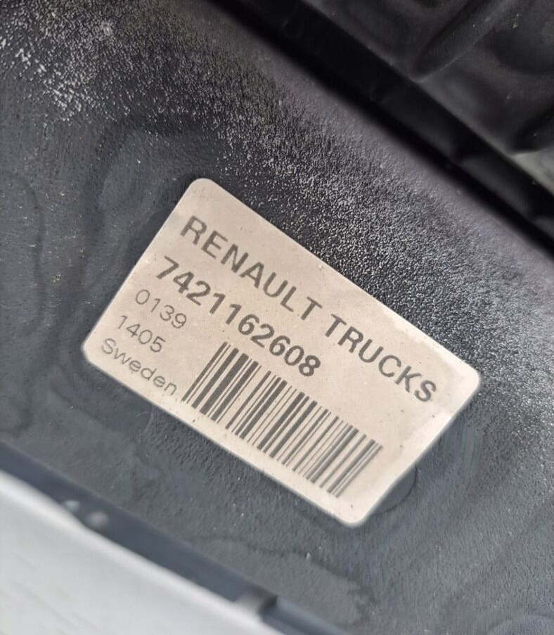 Renault CHŁODNICA POWIETRZA RENAULT GAMA T RANGE DTI 11 7421162608 - Intercooler por Camião: foto 2 Renault CHŁODNICA POWIETRZA RENAULT GAMA T RANGE DTI 11 7421162608 - Intercooler por Camião: foto 2