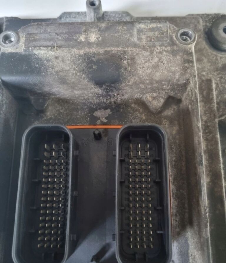 Renault KASETA KOMPUTER SILNIKA GAMA T RANGE VOLVO FH 4 FM 4 21900545-P0 21900545 Renault, Volvo - Centralina electrónica por Camião: foto 2 Renault KASETA KOMPUTER SILNIKA GAMA T RANGE VOLVO FH 4 FM 4 21900545-P0 21900545 Renault, Volvo - Centralina electrónica por Camião: foto 2
