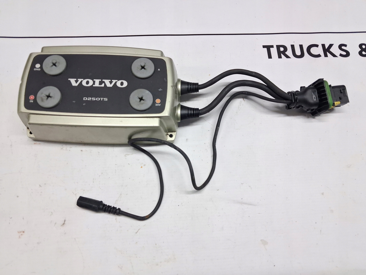 VOLVO PRZEKAŹNIK KONWERTER ŁADOWARKA PRZETWORNICA VOLVO FH FM 4 5 - Sistema elétrico por Camião: foto 2 VOLVO PRZEKAŹNIK KONWERTER ŁADOWARKA PRZETWORNICA VOLVO FH FM 4 5 - Sistema elétrico por Camião: foto 2