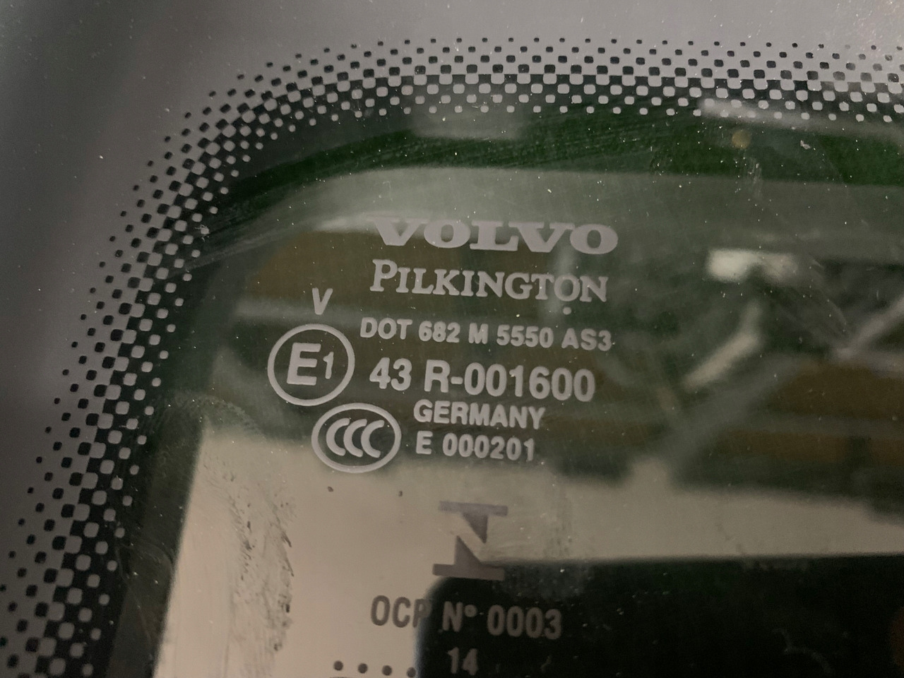 VOLVO SZYBERDACH KOMPLETNY VOLVO FH 4 - Cabine e interior por Camião: foto 5 VOLVO SZYBERDACH KOMPLETNY VOLVO FH 4 - Cabine e interior por Camião: foto 5