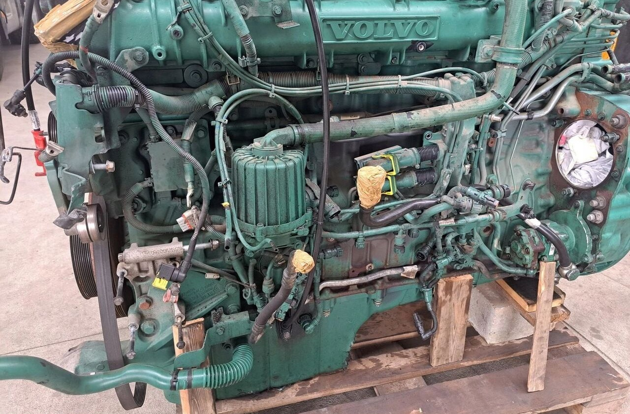 Volvo BLOK A GŁOWICA FH 4 FH5 I-SAVE Volvo VOLVO FH 4 FH5 I-SAVE D13K 460 EUVI T2600 TR25D - Motor por Camião: foto 5 Volvo BLOK A GŁOWICA FH 4 FH5 I-SAVE Volvo VOLVO FH 4 FH5 I-SAVE D13K 460 EUVI T2600 TR25D - Motor por Camião: foto 5