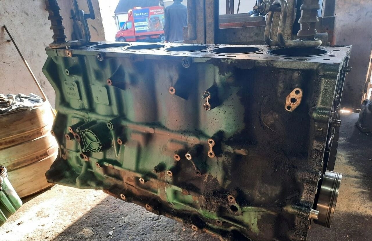 Volvo BLOK A TŁOKI WAŁ KORBOWY FM 9 D11C EUV. Volvo - Motor por Camião: foto 2 Volvo BLOK A TŁOKI WAŁ KORBOWY FM 9 D11C EUV. Volvo - Motor por Camião: foto 2