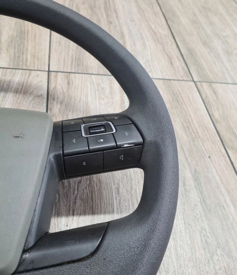 Volvo FH4 FM4 FMX - Volante de direção por Camião: foto 4 Volvo FH4 FM4 FMX - Volante de direção por Camião: foto 4