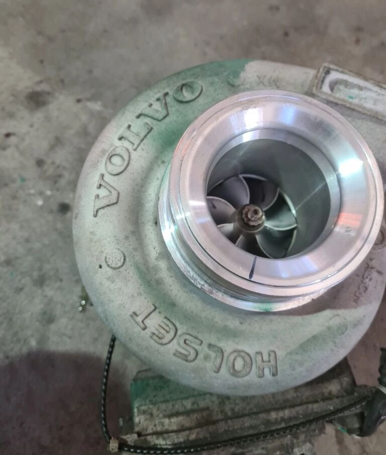 Volvo TURBINA TURBOSPRĘŻARKA FH 16 D16K 750 EURO 6 3789660 HW-3789663 Volvo VOLVO FH 16 D16K 750 EURO 6 3789660 HW-3789663 - Turbocompressor por Camião: foto 5 Volvo TURBINA TURBOSPRĘŻARKA FH 16 D16K 750 EURO 6 3789660 HW-3789663 Volvo VOLVO FH 16 D16K 750 EURO 6 3789660 HW-3789663 - Turbocompressor por Camião: foto 5